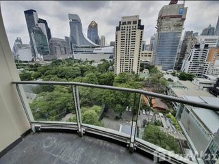 For rent 3 bedrooms condo in Pathum Wan, Bangkok