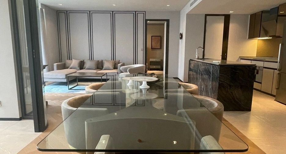 For rent 2 bedrooms condo in Watthana, Bangkok