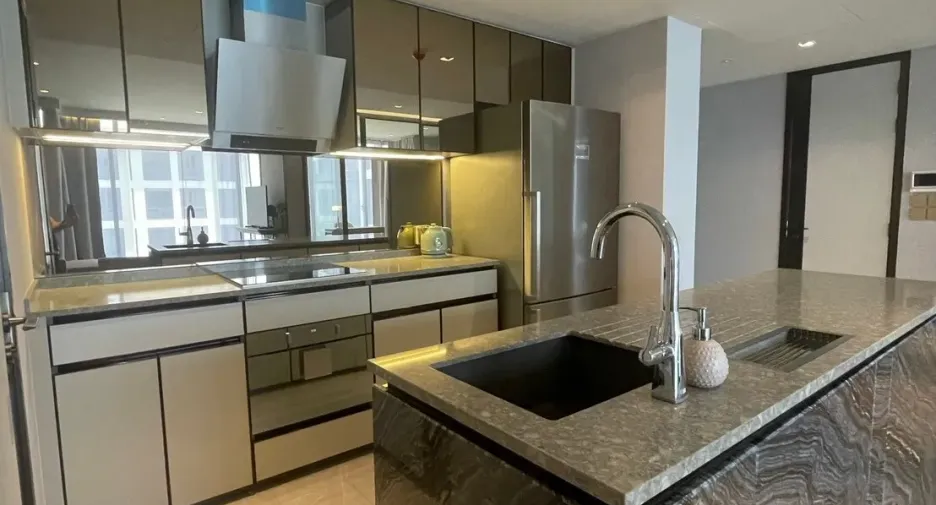For rent 2 bedrooms condo in Watthana, Bangkok