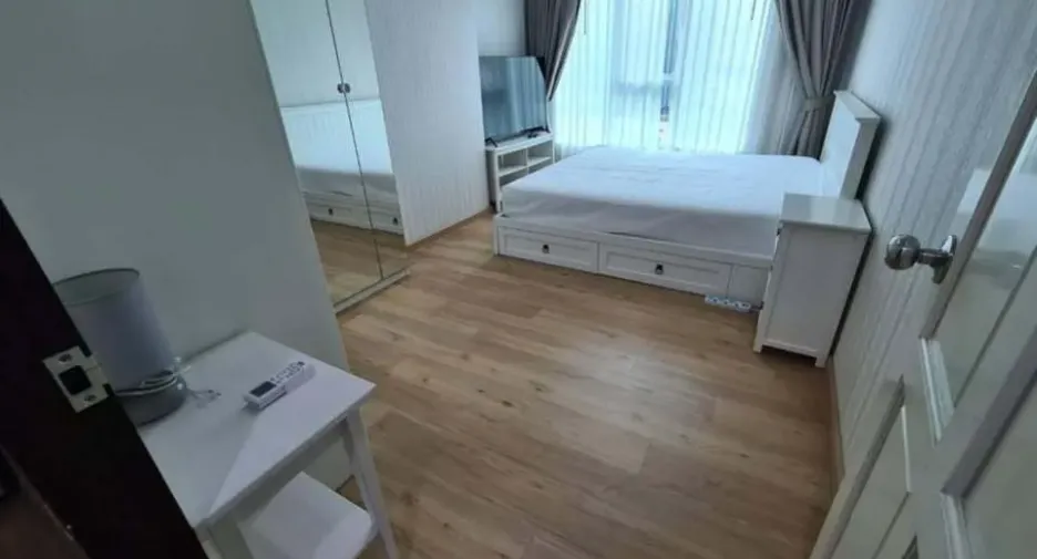 For rent 2 bedrooms apartment in Watthana, Bangkok