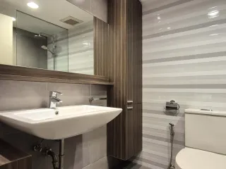 For rent 2 bedrooms condo in Yan Nawa, Bangkok