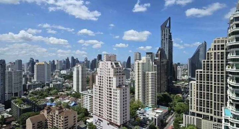 For rent 1 bed condo in Watthana, Bangkok