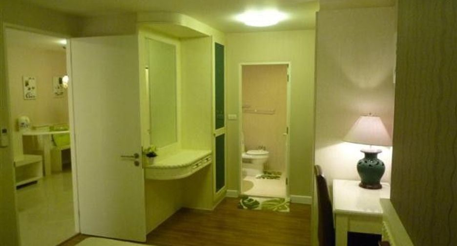 For rent 1 bed condo in Watthana, Bangkok