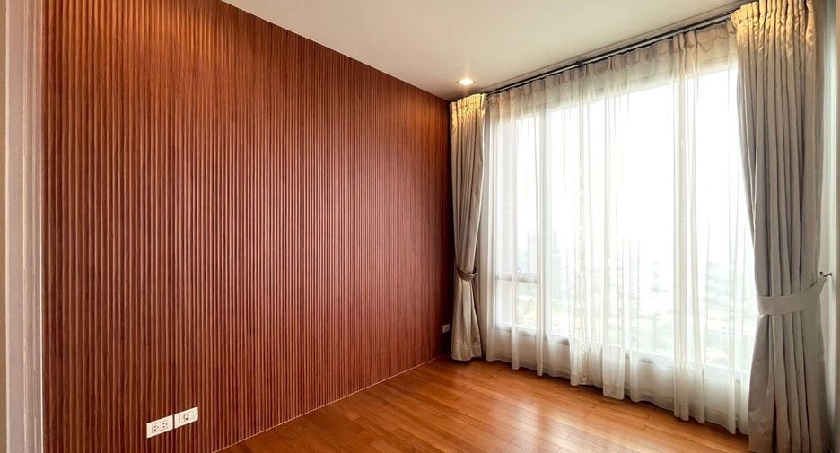Wohnung zur Miete mit 2 Zimmer in Khlong Toei, Bangkok
