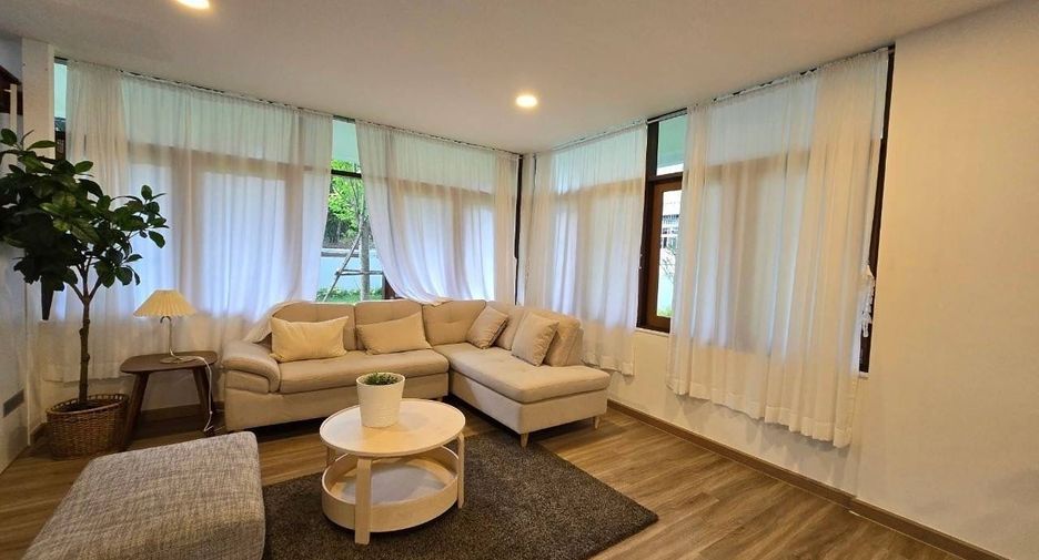 For rent 2 bedrooms house in Lat Phrao, Bangkok