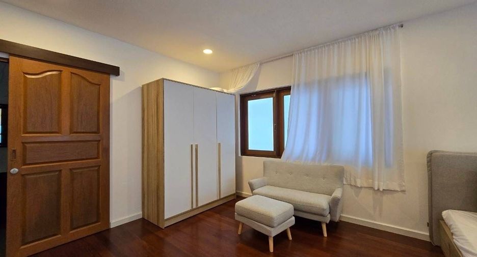 For rent 2 bedrooms house in Lat Phrao, Bangkok