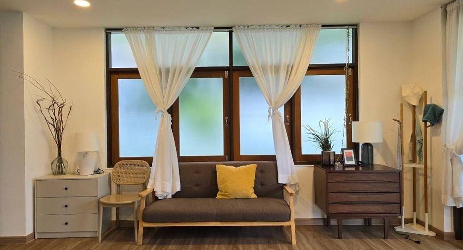 For rent 2 bedrooms house in Lat Phrao, Bangkok