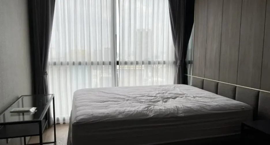 For rent 2 bedrooms condo in Sathon, Bangkok