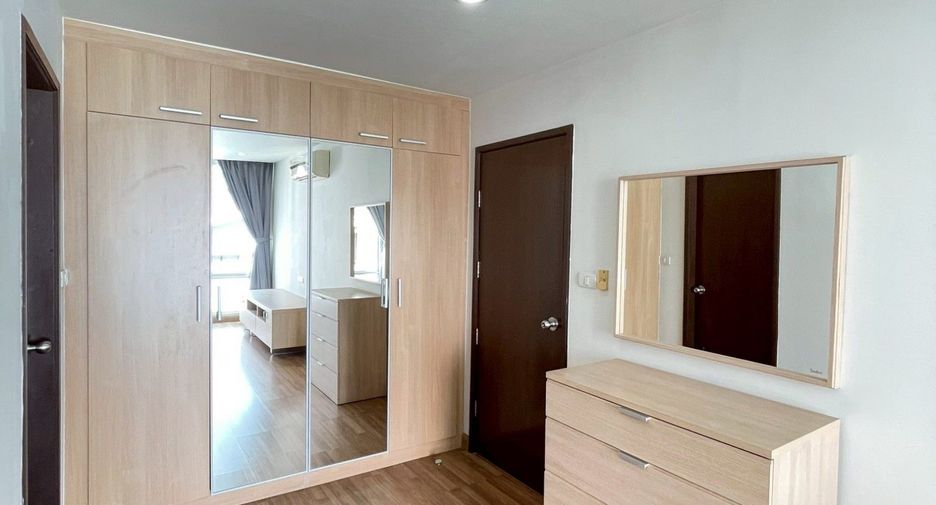 Wohnung zur Miete mit 3 Zimmer in Khlong Toei, Bangkok