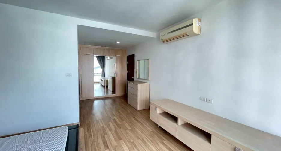 Wohnung zur Miete mit 3 Zimmer in Khlong Toei, Bangkok
