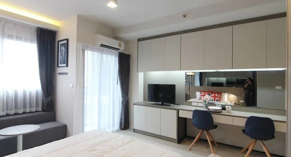 For rent studio condo in Phra Khanong, Bangkok