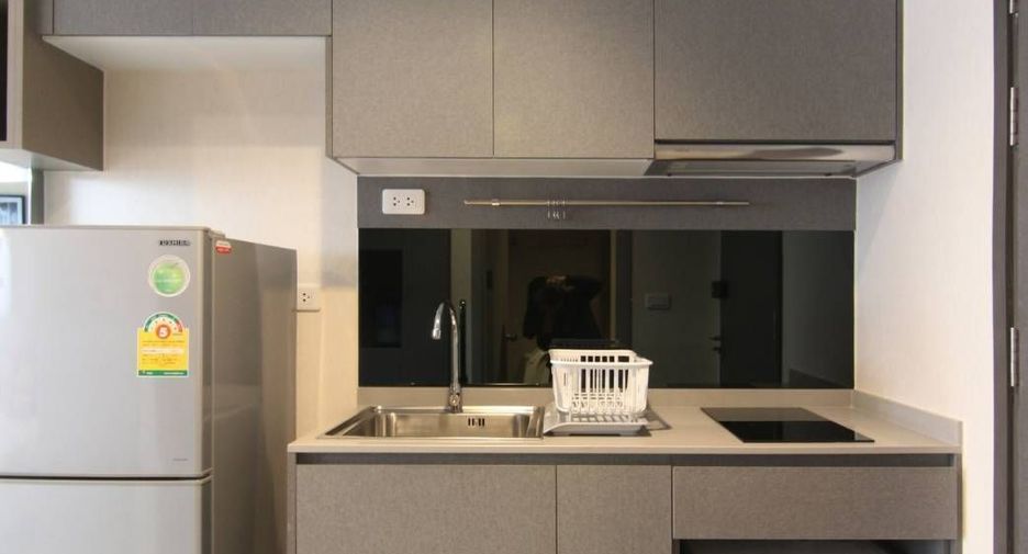 For rent studio condo in Phra Khanong, Bangkok