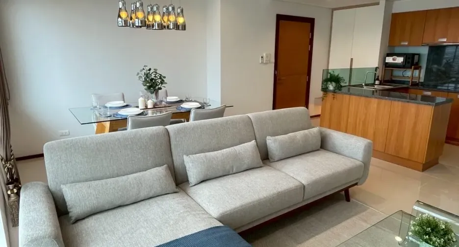 For rent 2 bedrooms condo in Khlong San, Bangkok