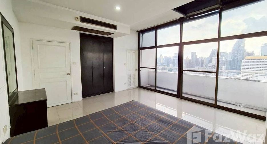 For rent 2 bedrooms condo in Watthana, Bangkok