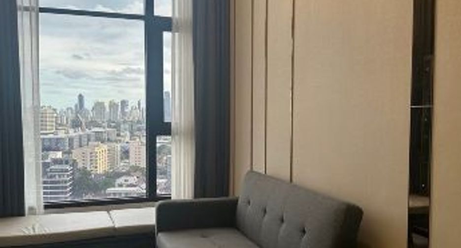 For rent 2 bedrooms condo in Huai Khwang, Bangkok