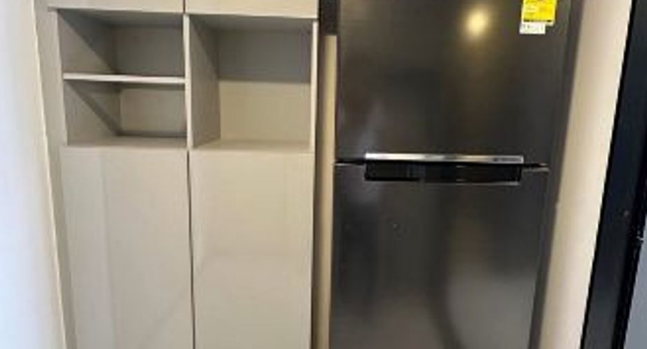 For rent 2 bedrooms condo in Huai Khwang, Bangkok