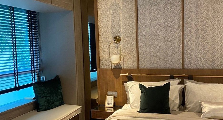 For rent 1 bed condo in Pathum Wan, Bangkok