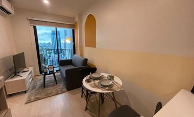 Condo en alquiler de 1 habitaciones en Huai Khwang, Bangkok