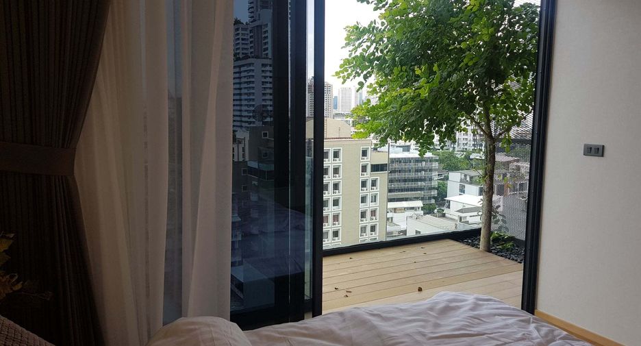 For rent 3 bedrooms condo in Watthana, Bangkok