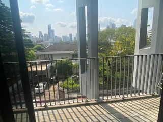 For rent 2 ベッドルーム condo in Watthana, Bangkok