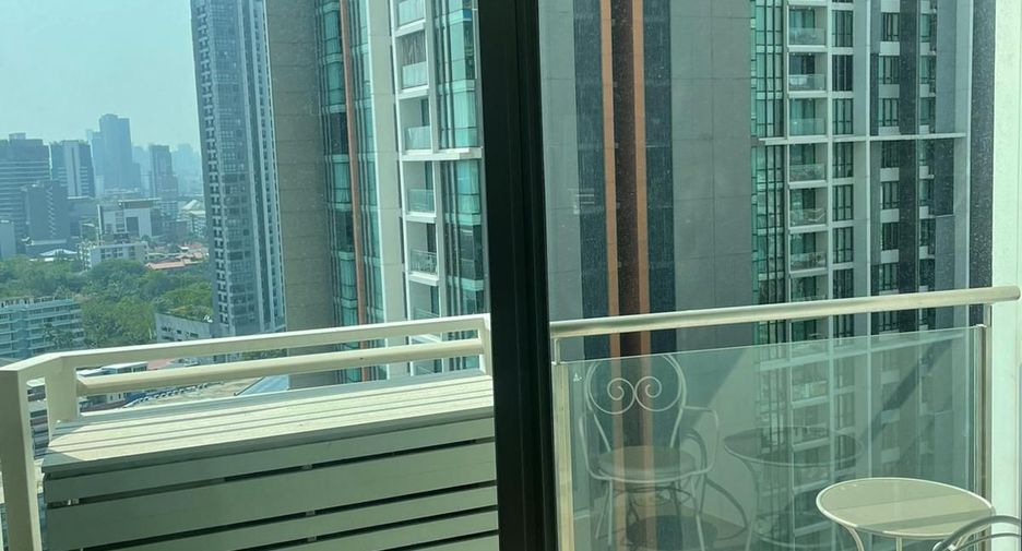 Condo en alquiler de 1 habitaciones en Khlong Toei, Bangkok