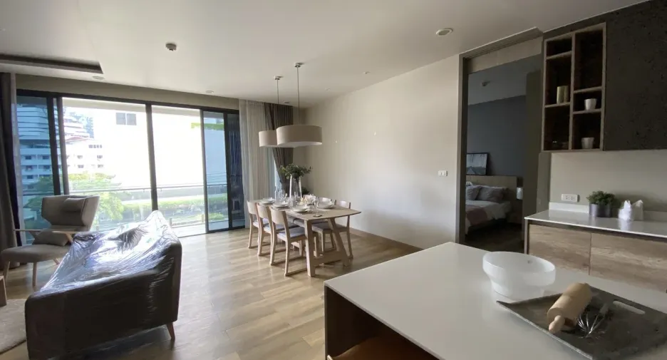 For rent 2 bedrooms apartment in Khlong Toei, Bangkok