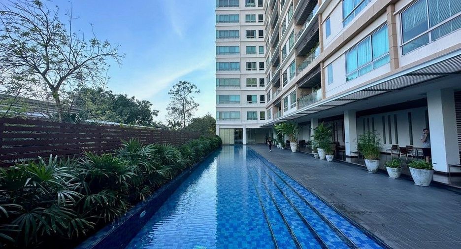 À louer 2 chambres condo à Yan Nawa, Bangkok