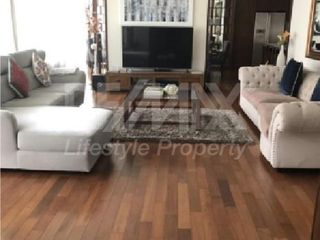 For rent 5 bedrooms condo in Watthana, Bangkok