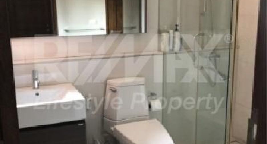 For rent 5 bedrooms condo in Watthana, Bangkok