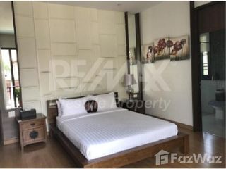 For rent 5 bedrooms condo in Watthana, Bangkok