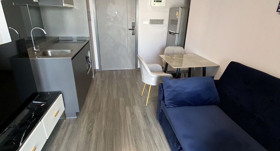 Wohnung zur Miete mit 1 Zimmer in Bang Rak, Bangkok