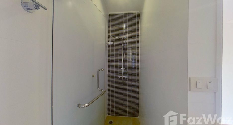 For rent 4 bedrooms condo in Sathon, Bangkok