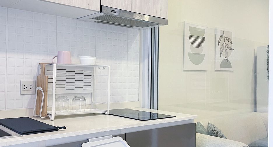 For rent 1 bed condo in Phra Khanong, Bangkok