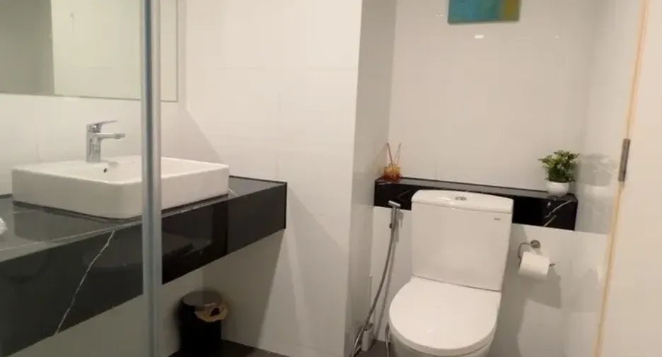 For rent 1 bed condo in Ratchathewi, Bangkok