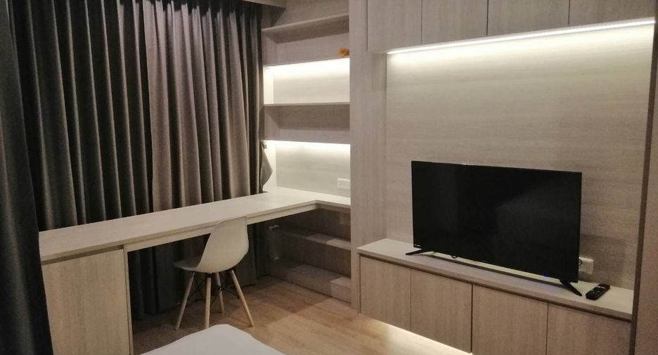 For rent studio condo in Huai Khwang, Bangkok