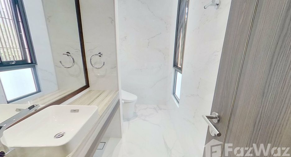 For rent 3 ベッドルーム condo in Khlong Toei, Bangkok