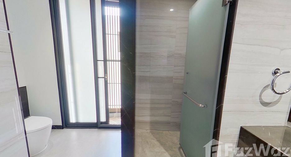 For rent 3 ベッドルーム condo in Khlong Toei, Bangkok