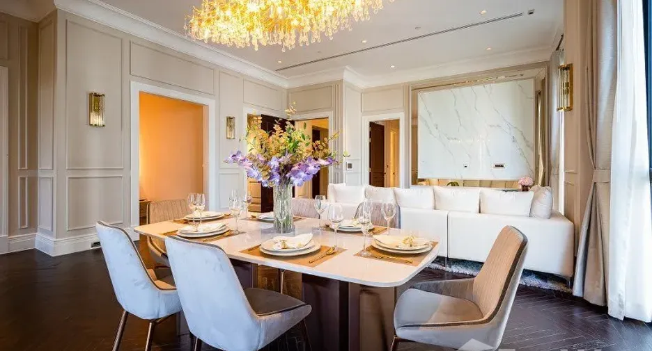 For rent 2 bedrooms condo in Pathum Wan, Bangkok
