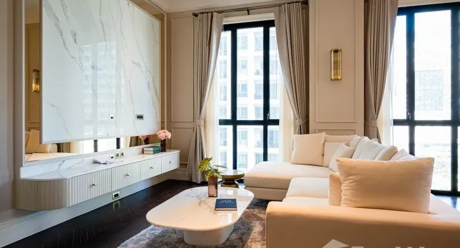 For rent 2 bedrooms condo in Pathum Wan, Bangkok