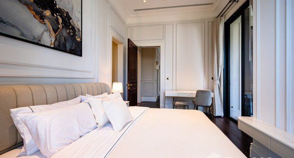 For rent 2 bedrooms condo in Pathum Wan, Bangkok