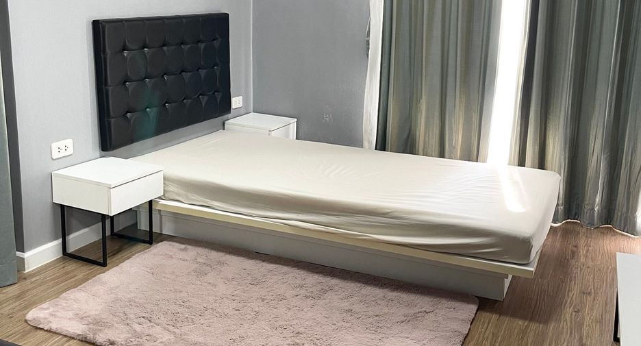 Condo en alquiler de 2 habitaciones en Bang Na, Bangkok