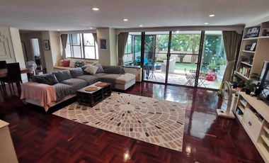For rent 3 bedrooms condo in Khlong Toei, Bangkok
