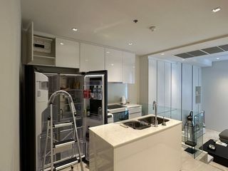 For rent 2 bedrooms condo in Bang Rak, Bangkok