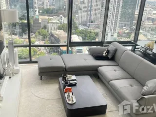 For rent 2 bedrooms condo in Bang Rak, Bangkok