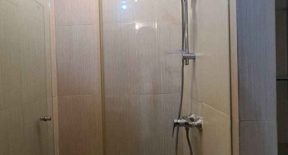 For rent studio condo in Khlong Toei, Bangkok