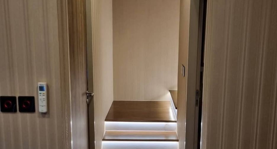 For rent 2 bedrooms condo in Wang Thonglang, Bangkok