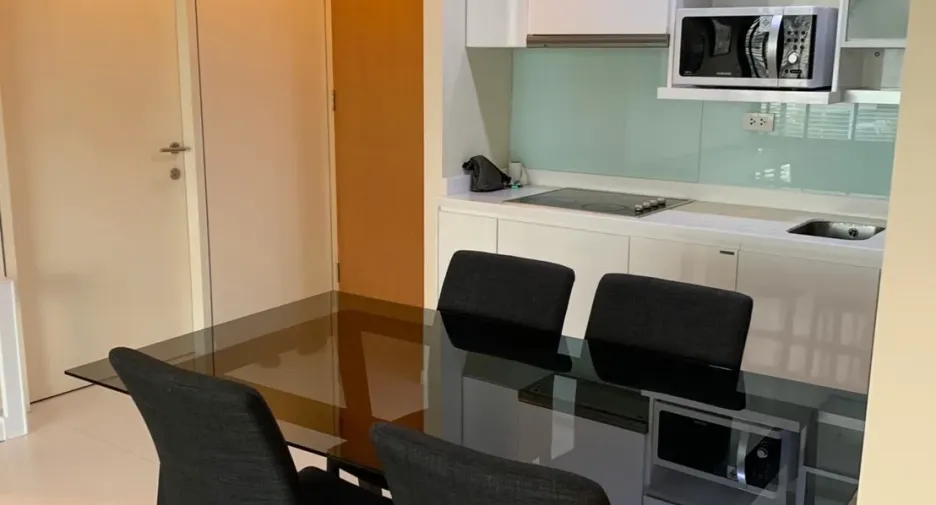 For rent 2 bedrooms condo in Sathon, Bangkok