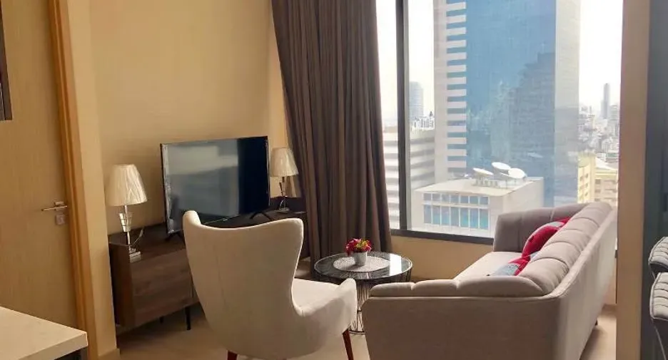 For rent 2 bedrooms condo in Watthana, Bangkok