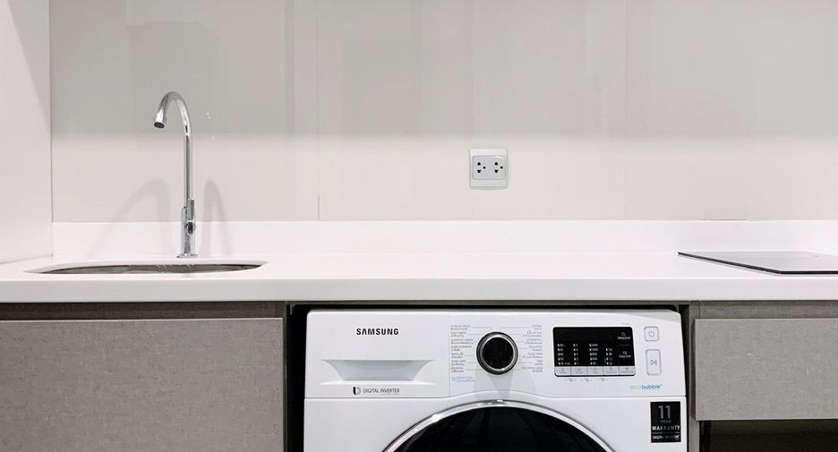 For rent 1 bed condo in Huai Khwang, Bangkok
