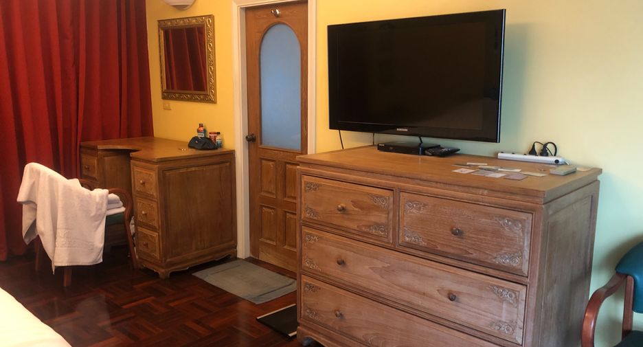 Wohnung zur Miete mit 3 Zimmer in Khlong Toei, Bangkok
